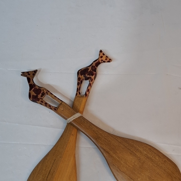 Vintage 1970's Hand Carved Wooden African Serving Utensils Giraffe Handles - Picture 6 of 12